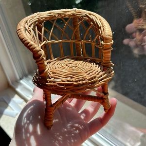 6-8in doll Wicker chair